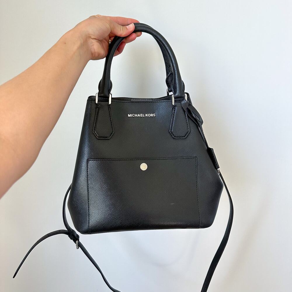 Michael Kors Greenwich Leather Crossbody Strap Large Bucket Grab Bag Black NWT
